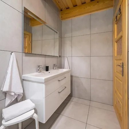 Vila In Beskydy Near Slopes *